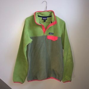 Patagonia quarter button snap sweatshirt